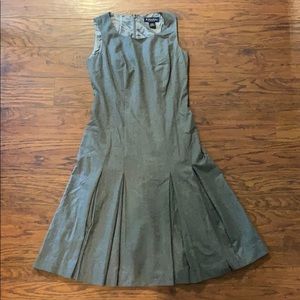 Brooks Brothers Dress in Size 4 (100% wool)